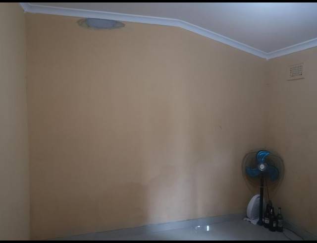 2 BEDROOM PROPERTY TO RENT IN UMLAZI B